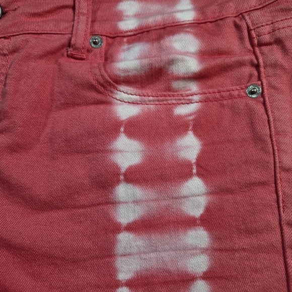 American Eagle Outfitters Pink Tie-Dye Jean Shorts Size 14 - Picture 3 of 7